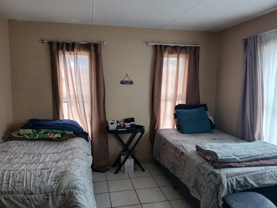1 Bedroom Property for Sale in Willows Free State